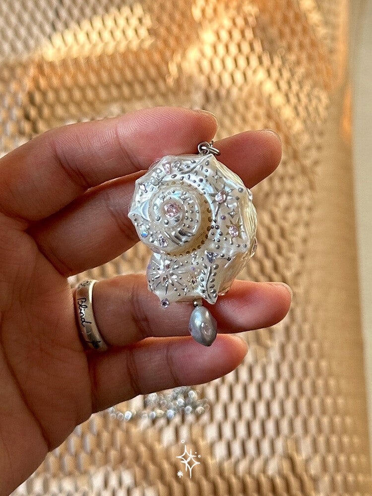 Handmade Starry Conch Necklace,Lumivault.