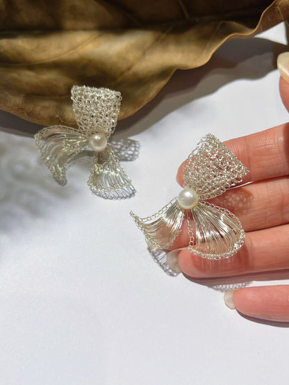Metal Woven Bow Natural Pearl Earrings