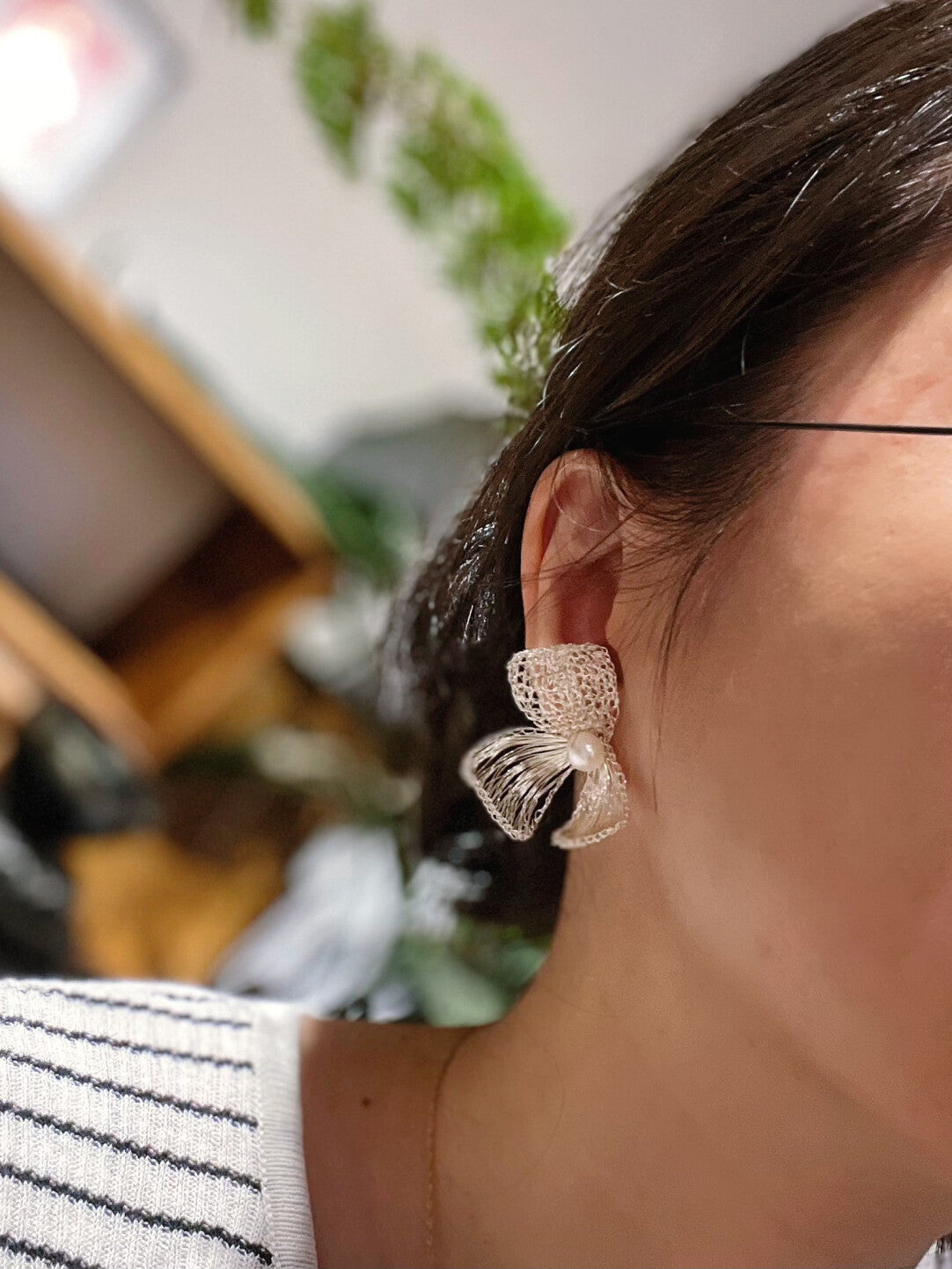 Metal Woven Bow Natural Pearl Earrings,Lumivault.