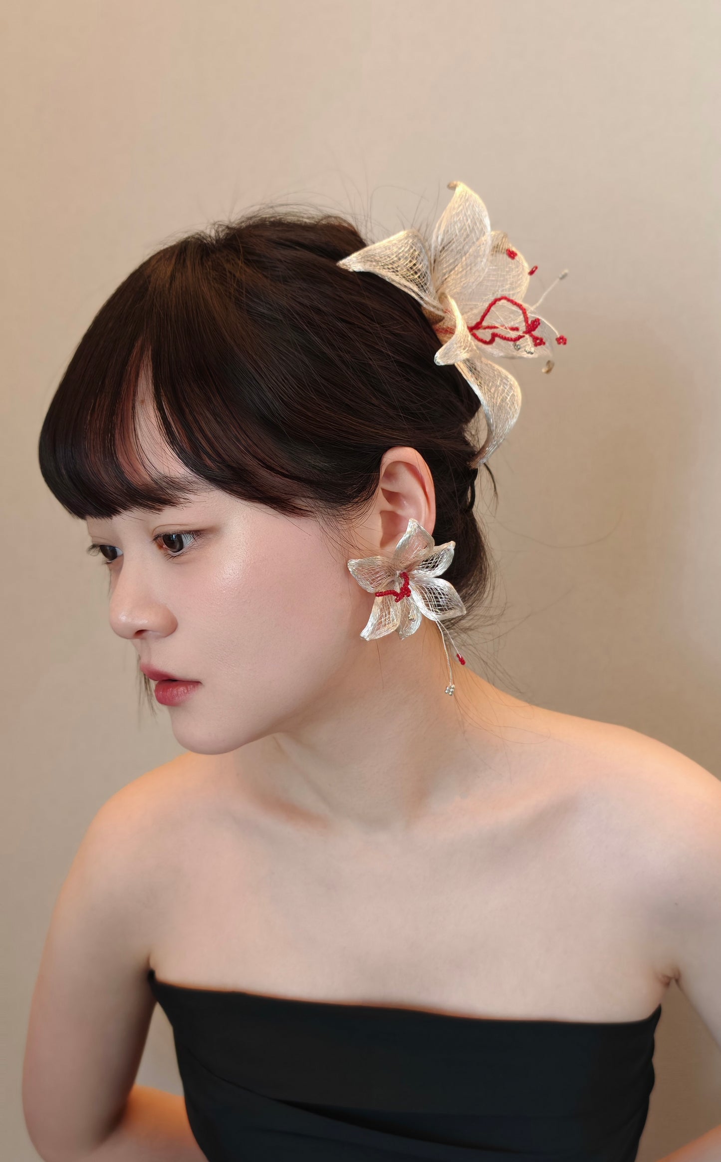 Metal Woven Lily Earrings