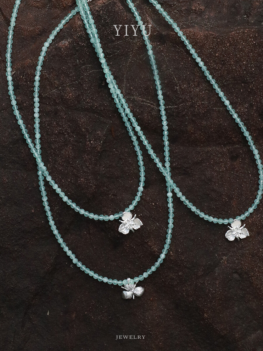 Mint Mambo Iris Necklace