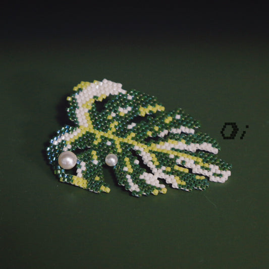 Monstera Beaded Brooch