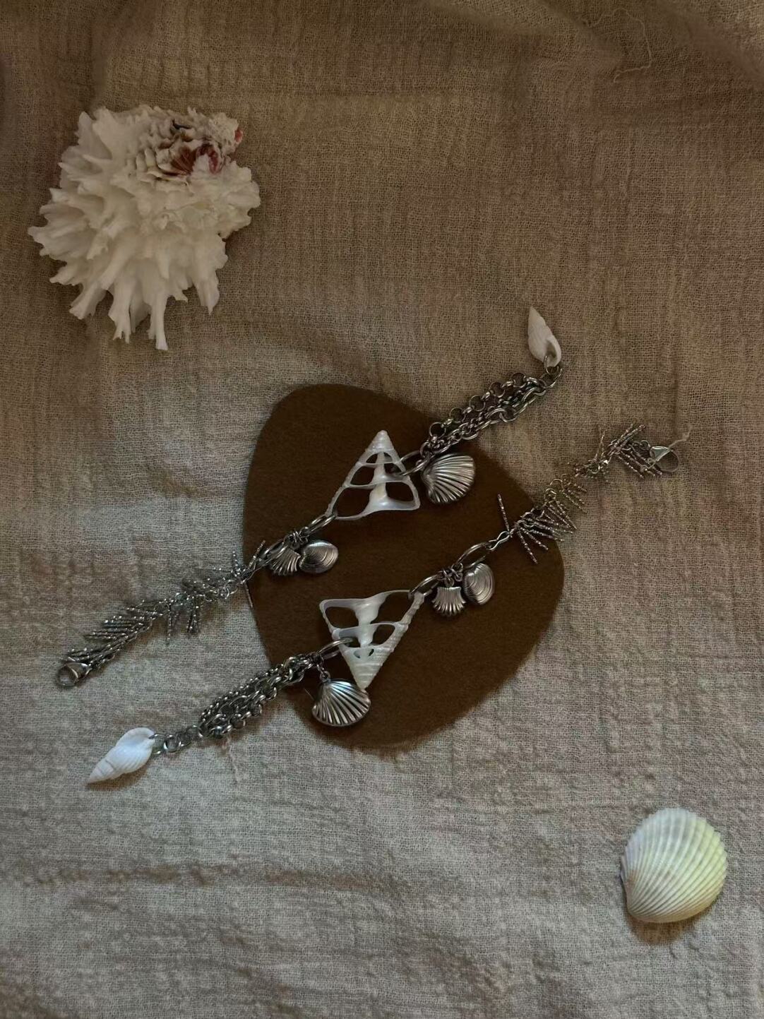 Mousse Cake Conch Pendant Bracelet,Lumivault.