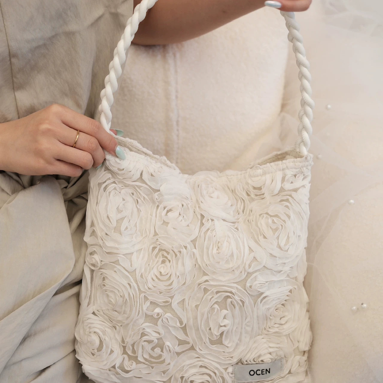 Ivory Rose Floral Shoulder Bag - Lumivault
