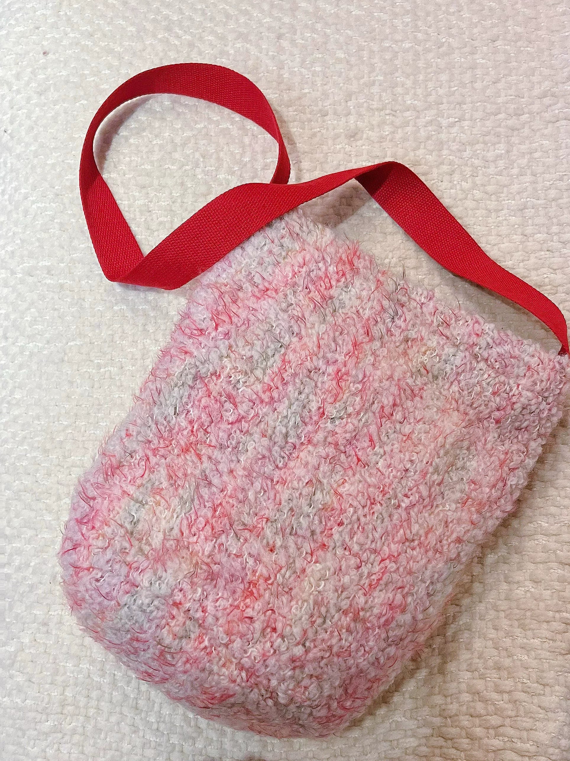Cozy Plush Faux Fur Bucket Bag - Lumivault