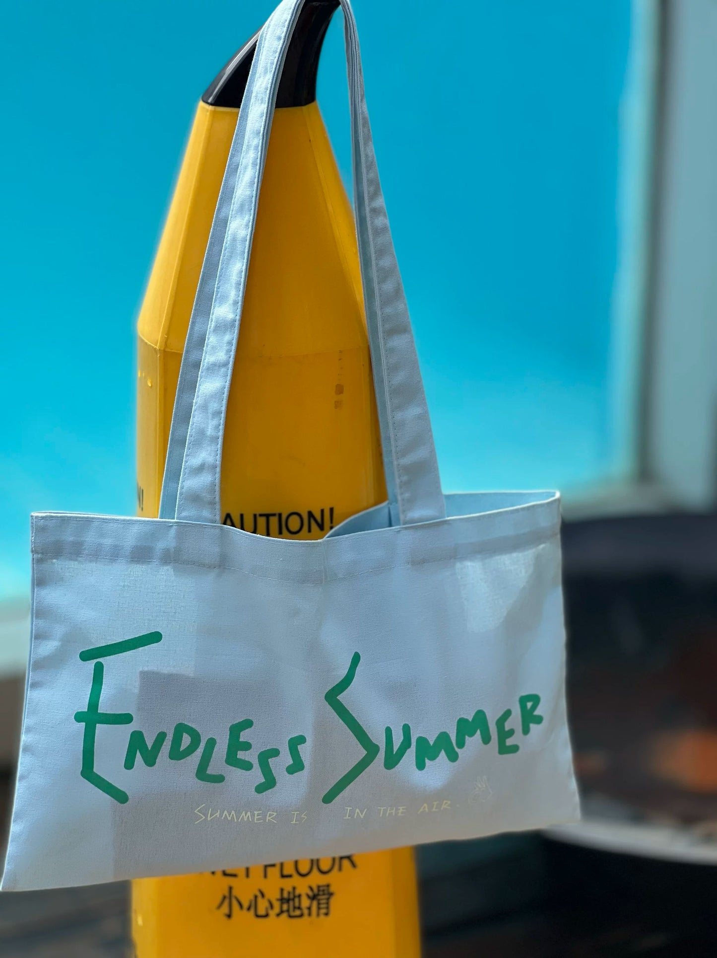 Endless Summer Contrast Canvas Shoulder Bag - Lumivault