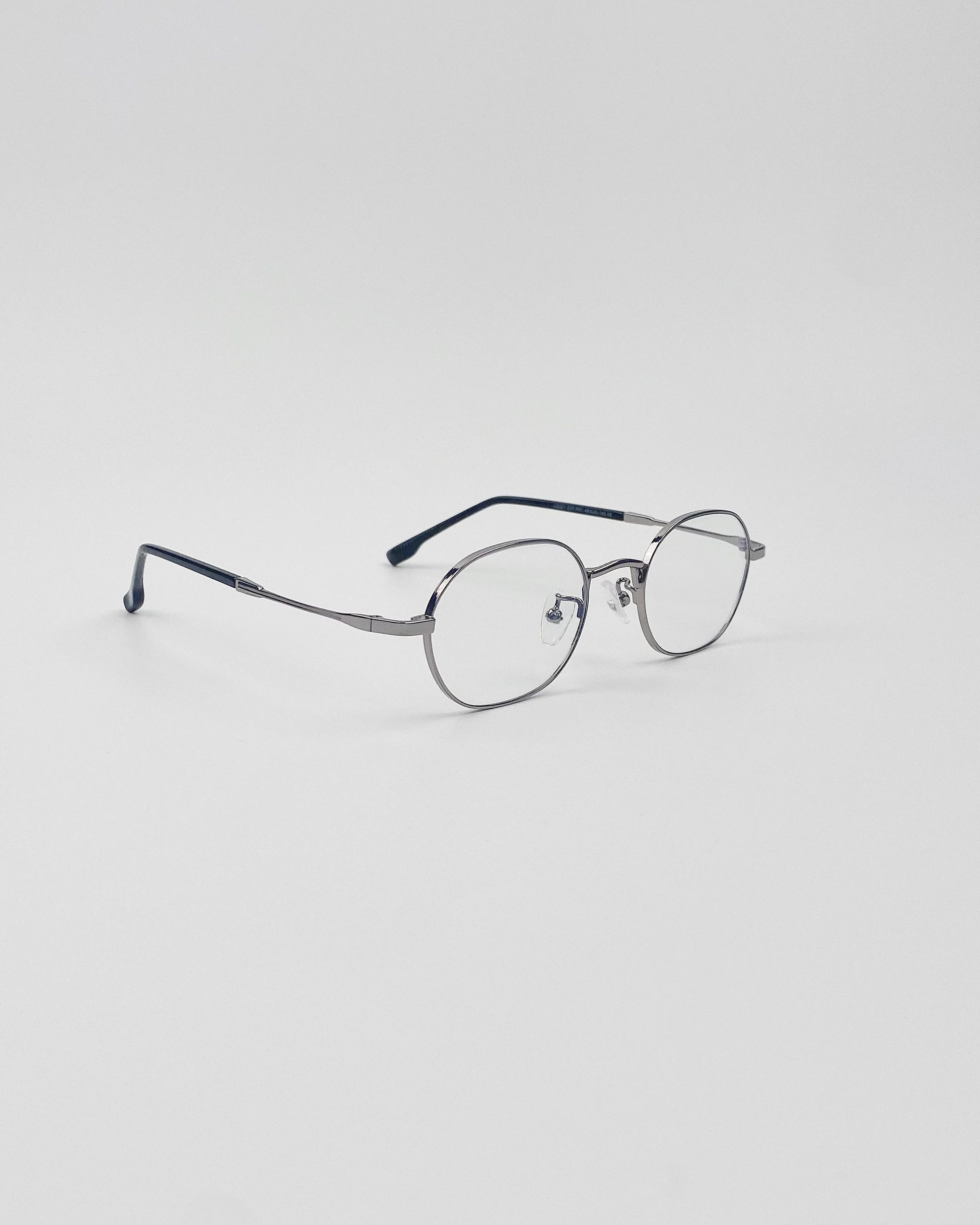 Classic Oval Metal Eyeglasses - Lumivault