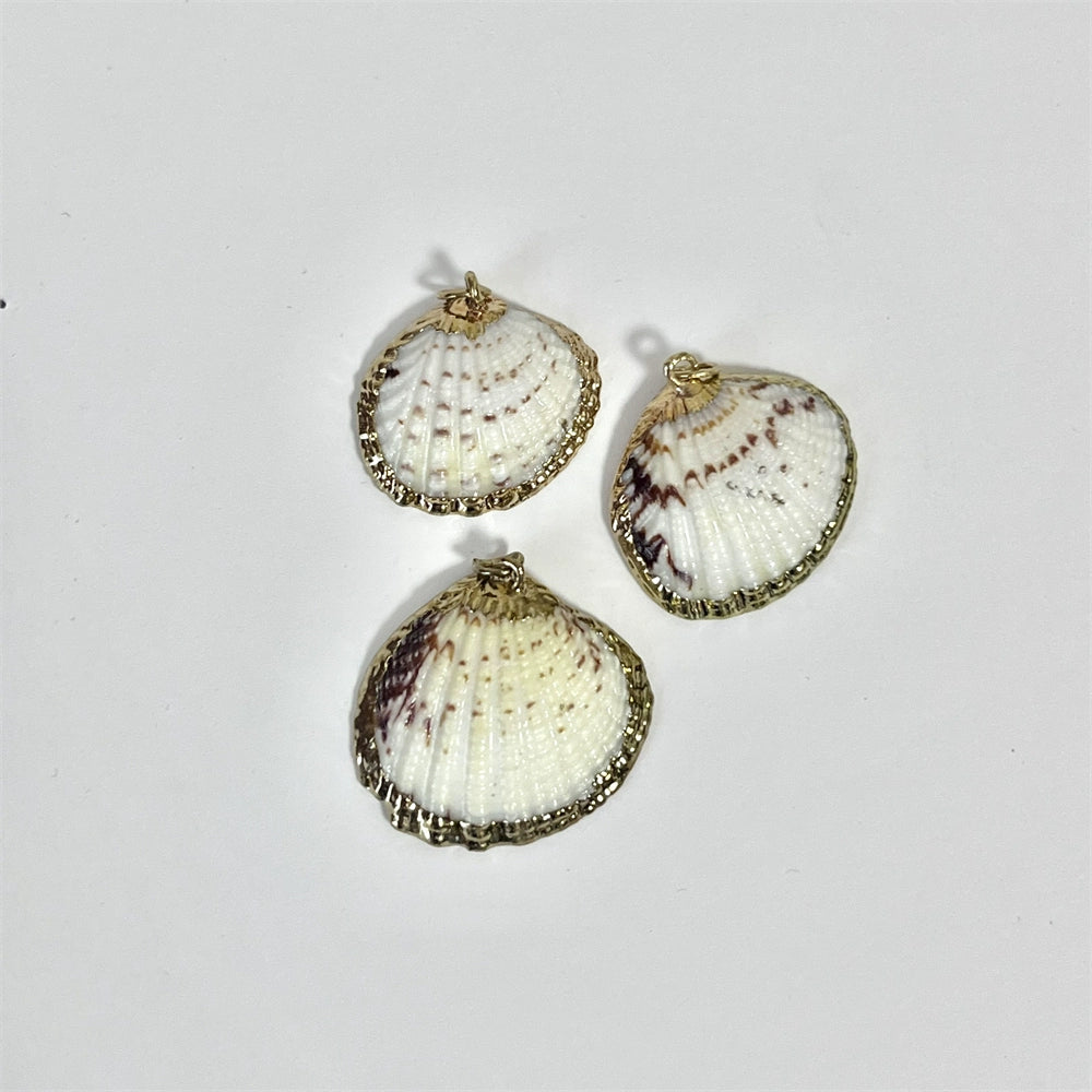 Vintage Baroque Pearl Seashell Necklace