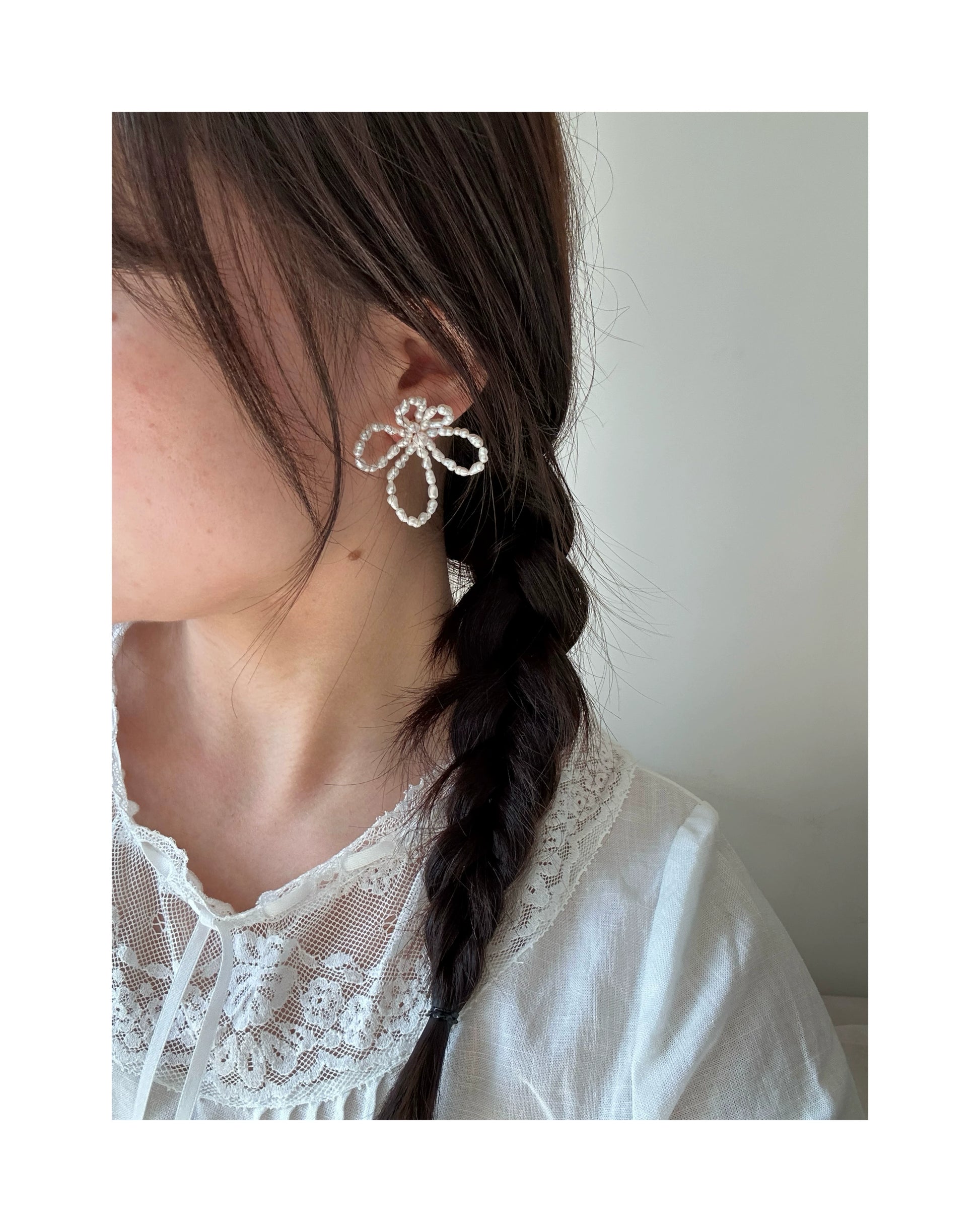 Woven Natural Pearl Flower Earrings - Lumivault