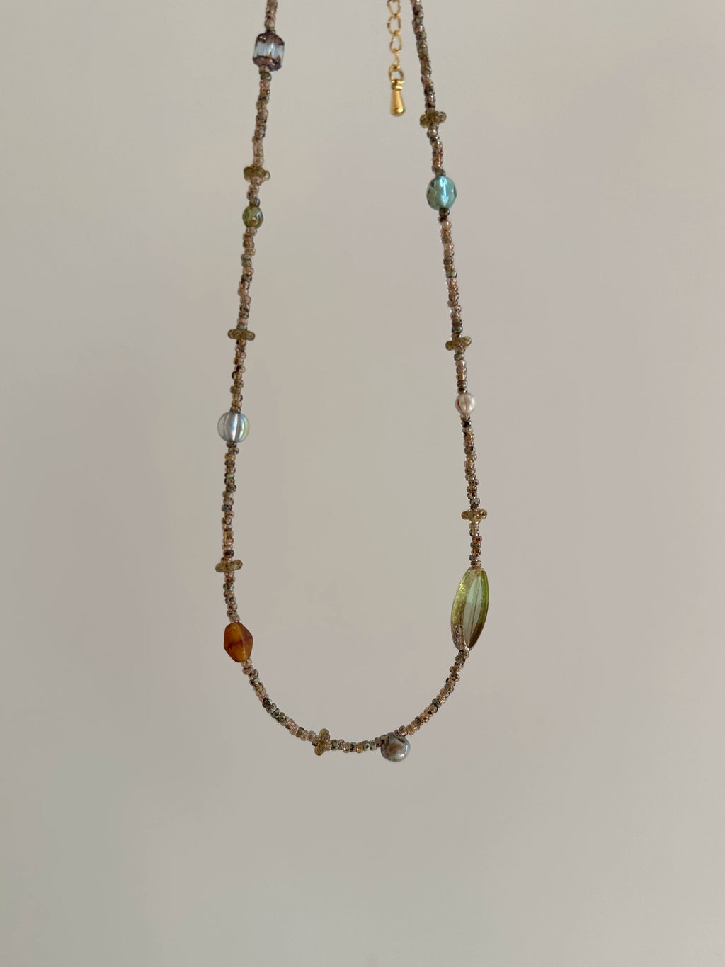Old Dream Czech Beaded Necklace - Lumivault