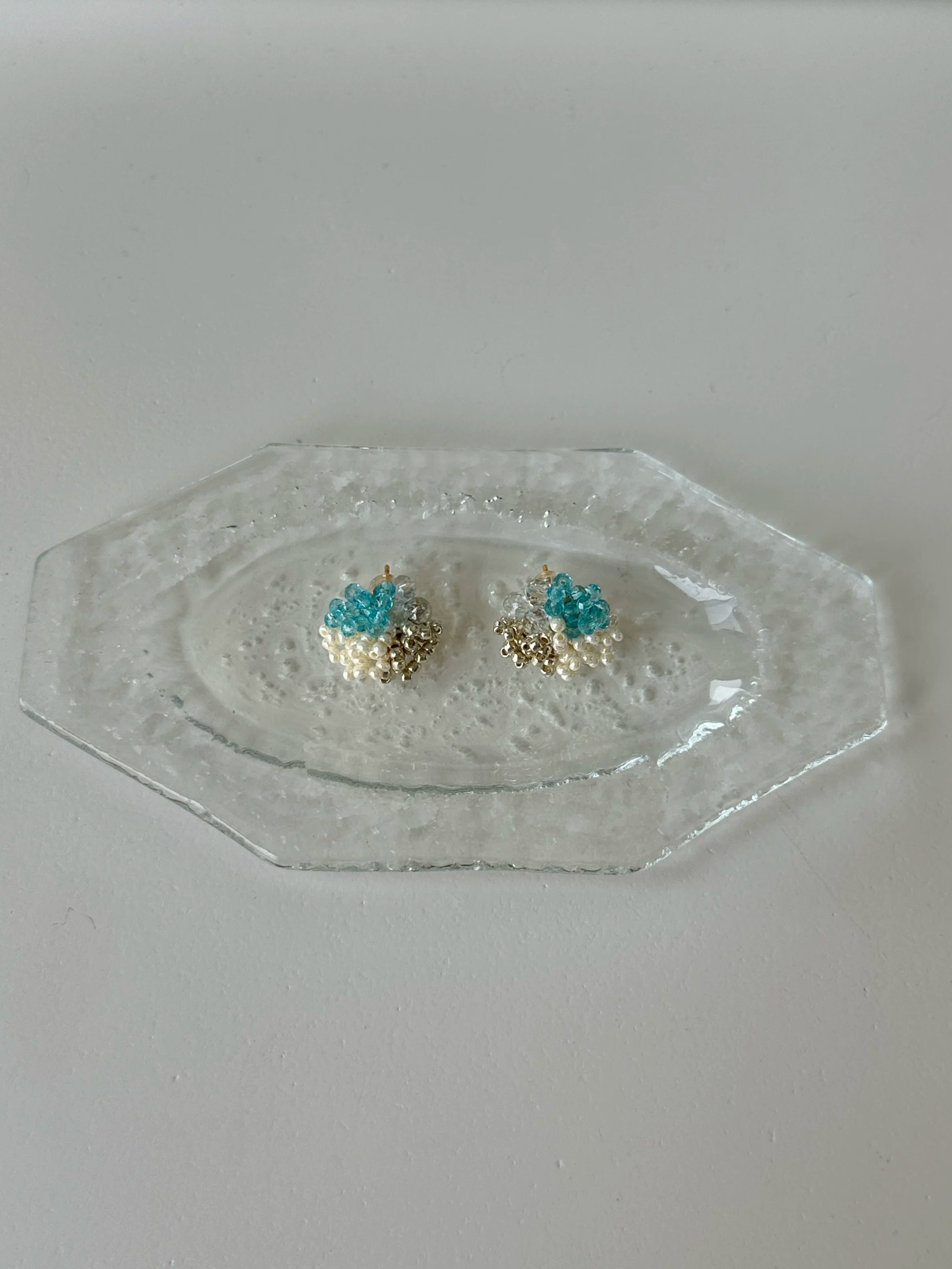 Gentle Blue Bubble Beaded Flower Earrings - Lumivault