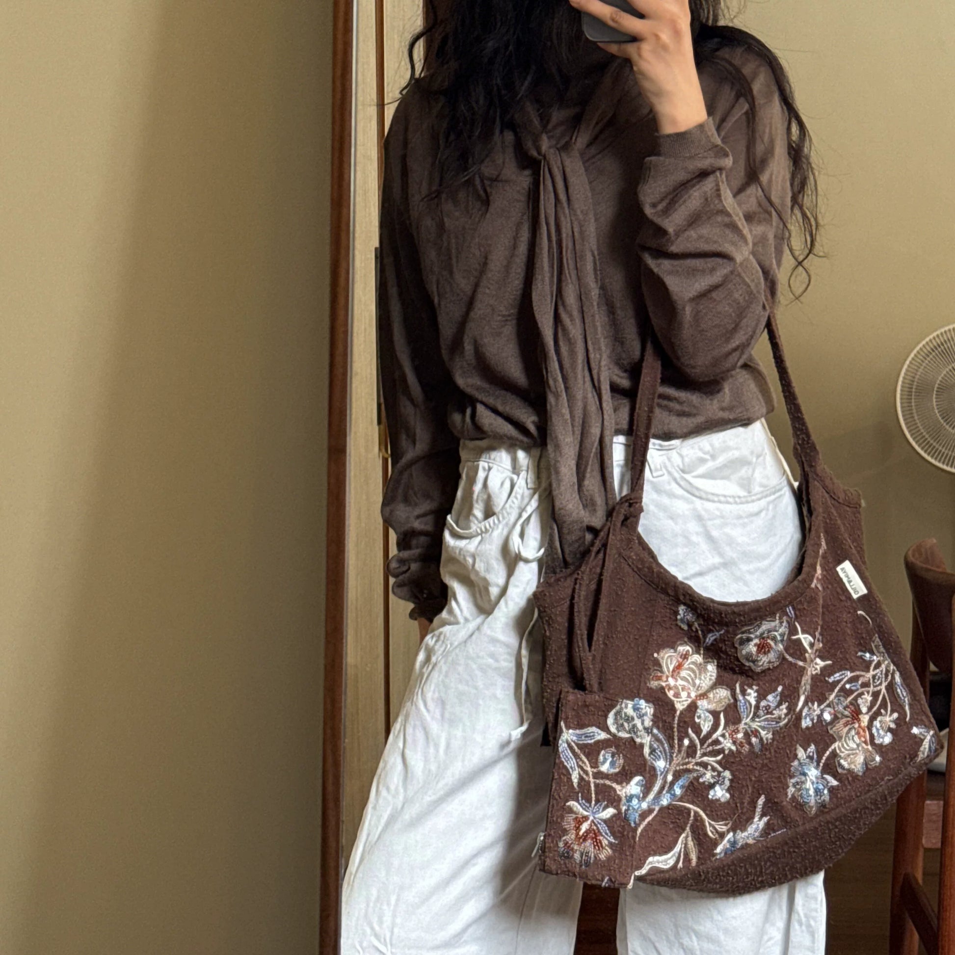 Vintage Floral Embroidered Denim Bag - Lumivault