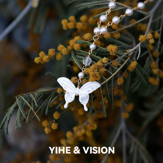 Butterfly Pearl Crystal Necklace