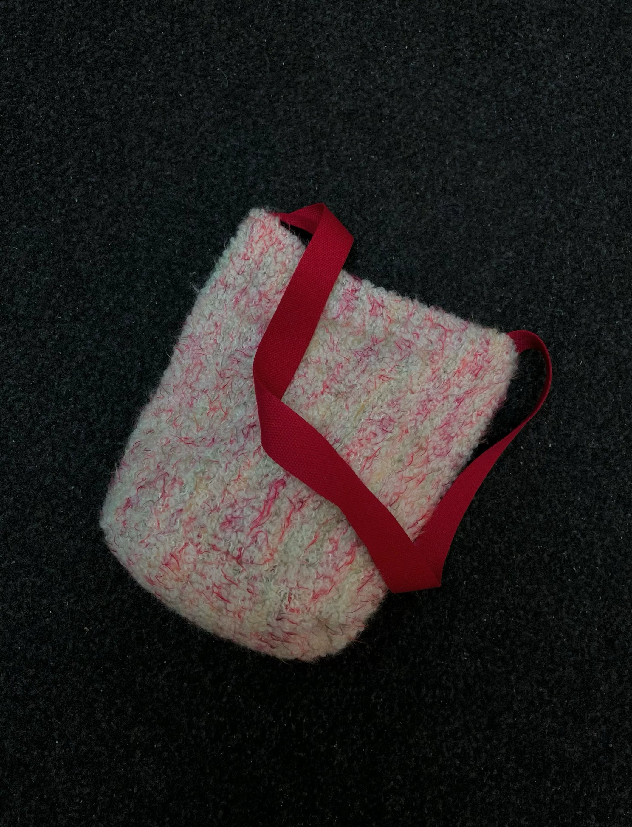 Cozy Plush Faux Fur Bucket Bag - Lumivault