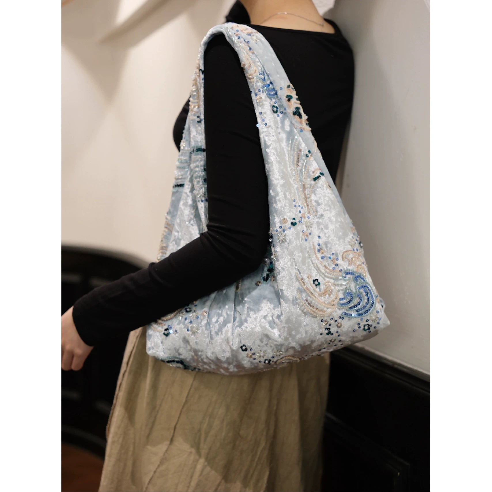 Moon Tide Velvet Hobo Bag - Lumivault