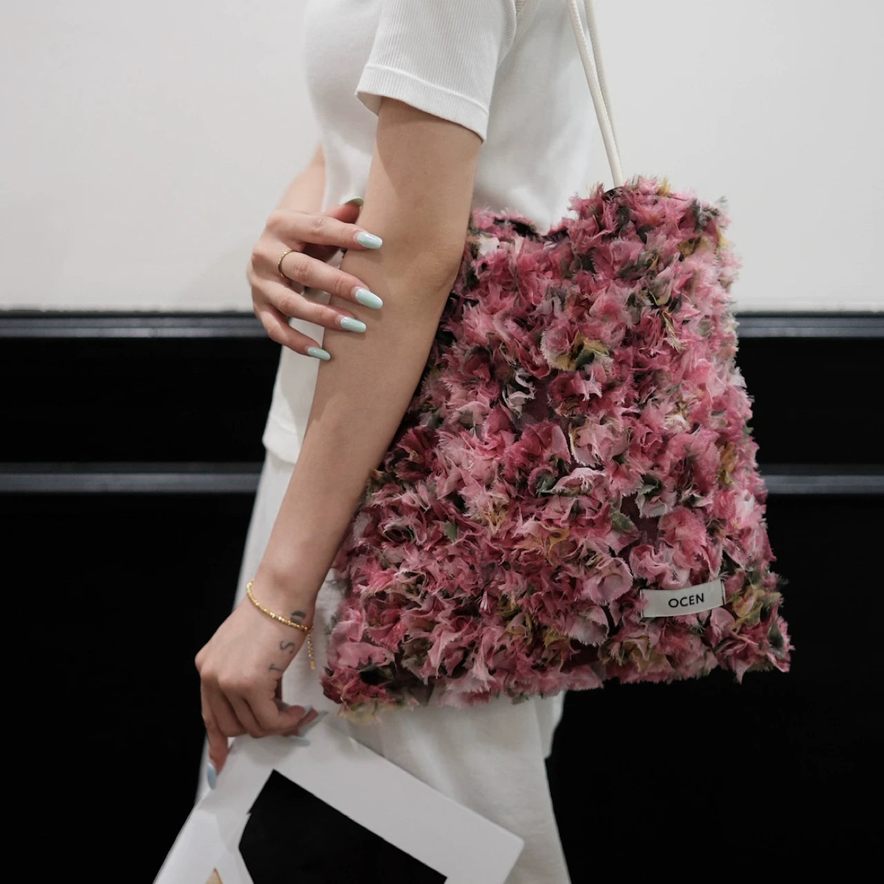 Secret Garden Floral Shoulder Bag - Lumivault