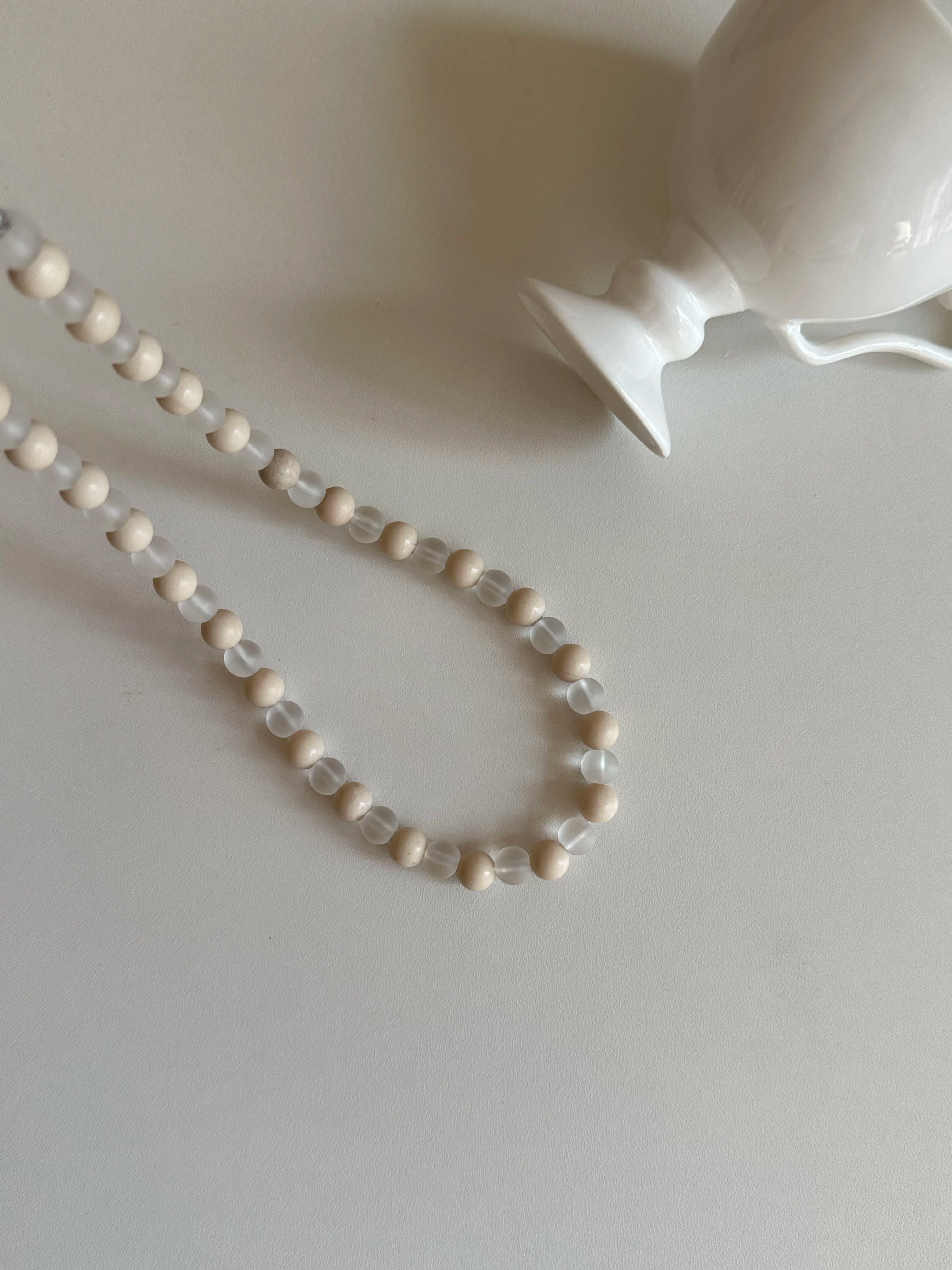 White Fossil Beaded Clavicle Necklace - Lumivault