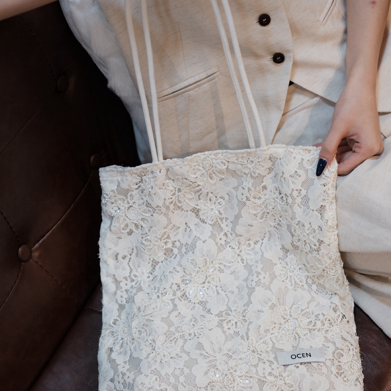 Lace Floral Canvas Tote - Lumivault