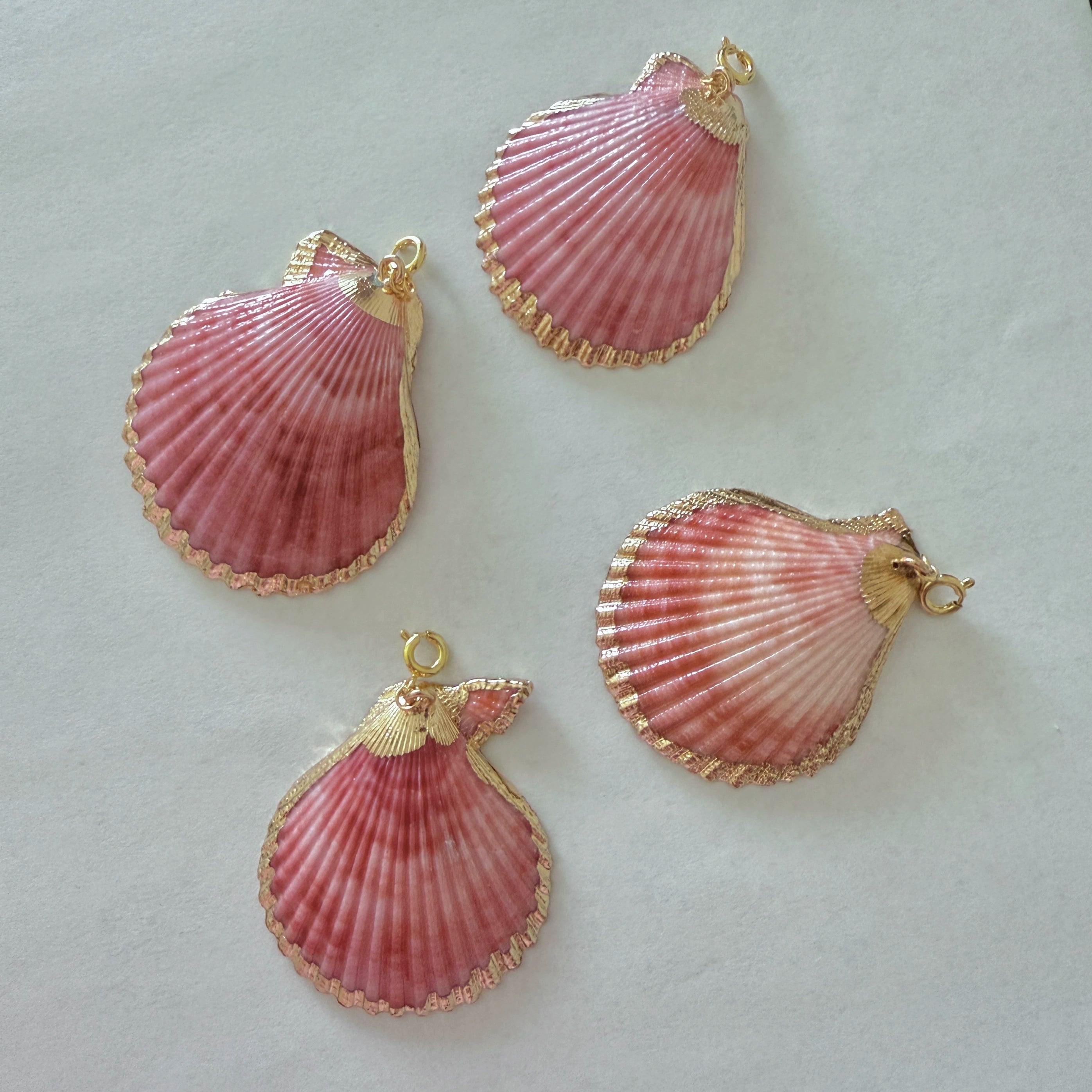 Vintage Baroque Pearl Seashell Necklace,Some pendants are pink and some are orange brown.,Lumivault.