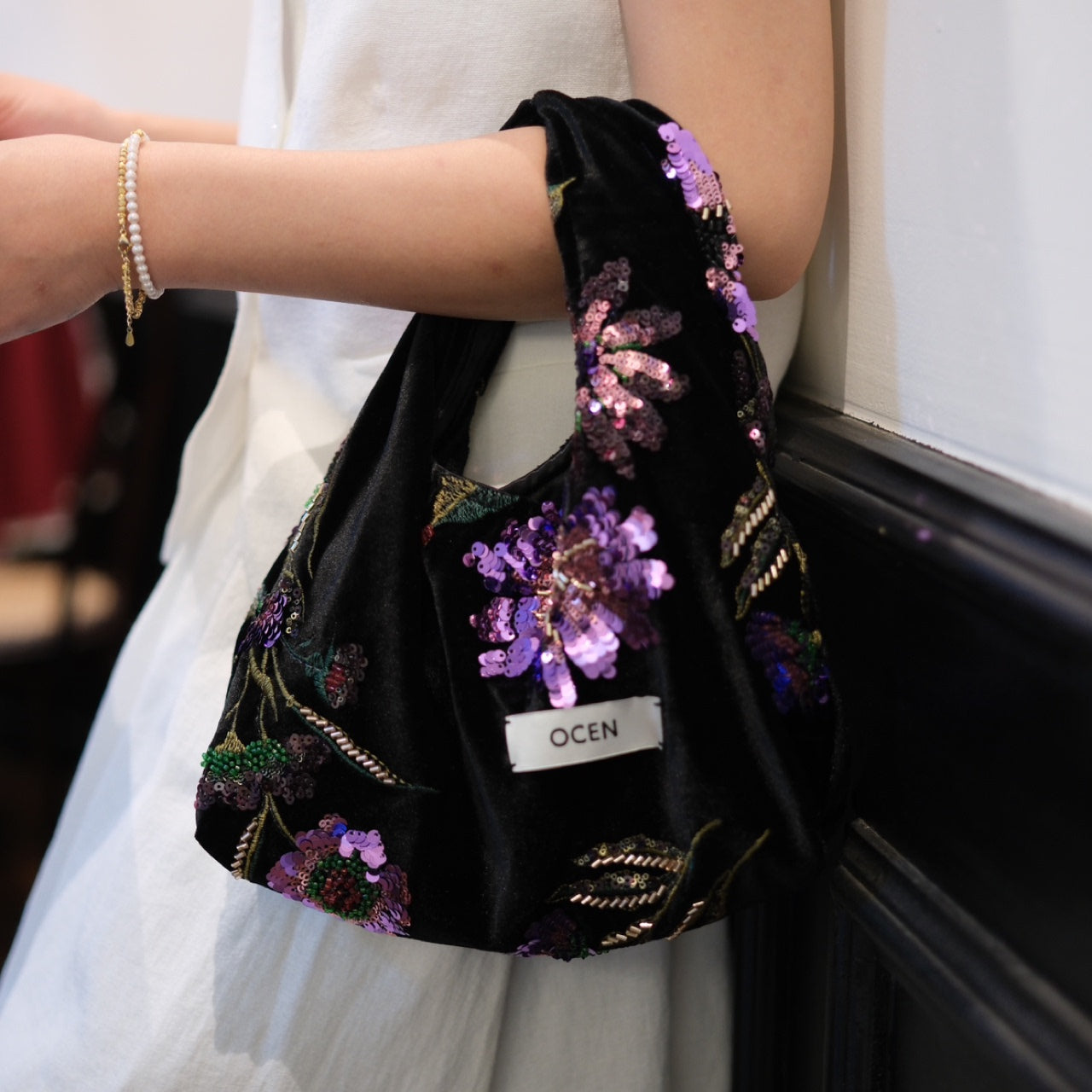 Velvet Sequin Beaded Hobo Handbag - Lumivault