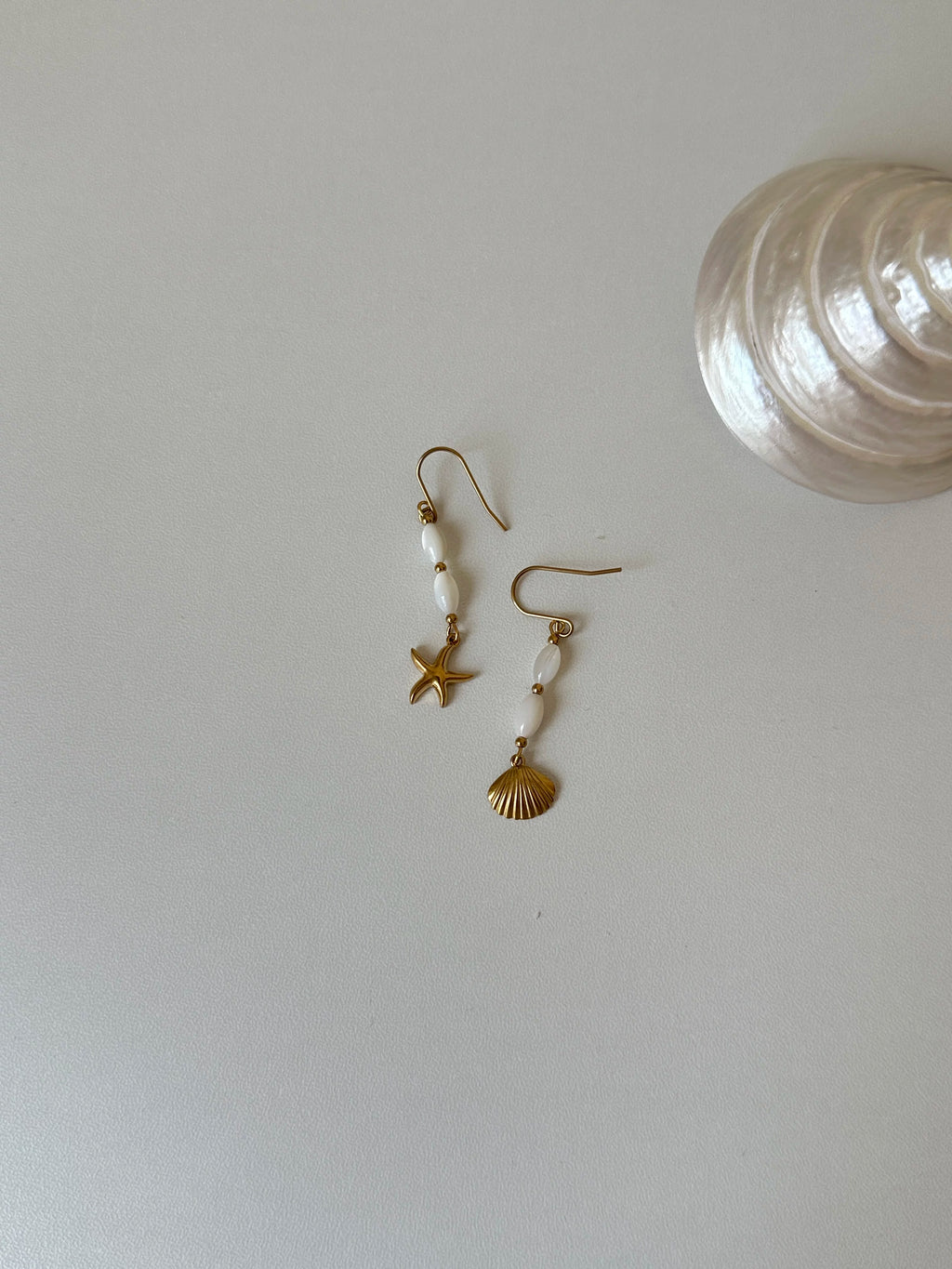 Elegant Shell Starfish Asymmetrical Earrings - Lumivault