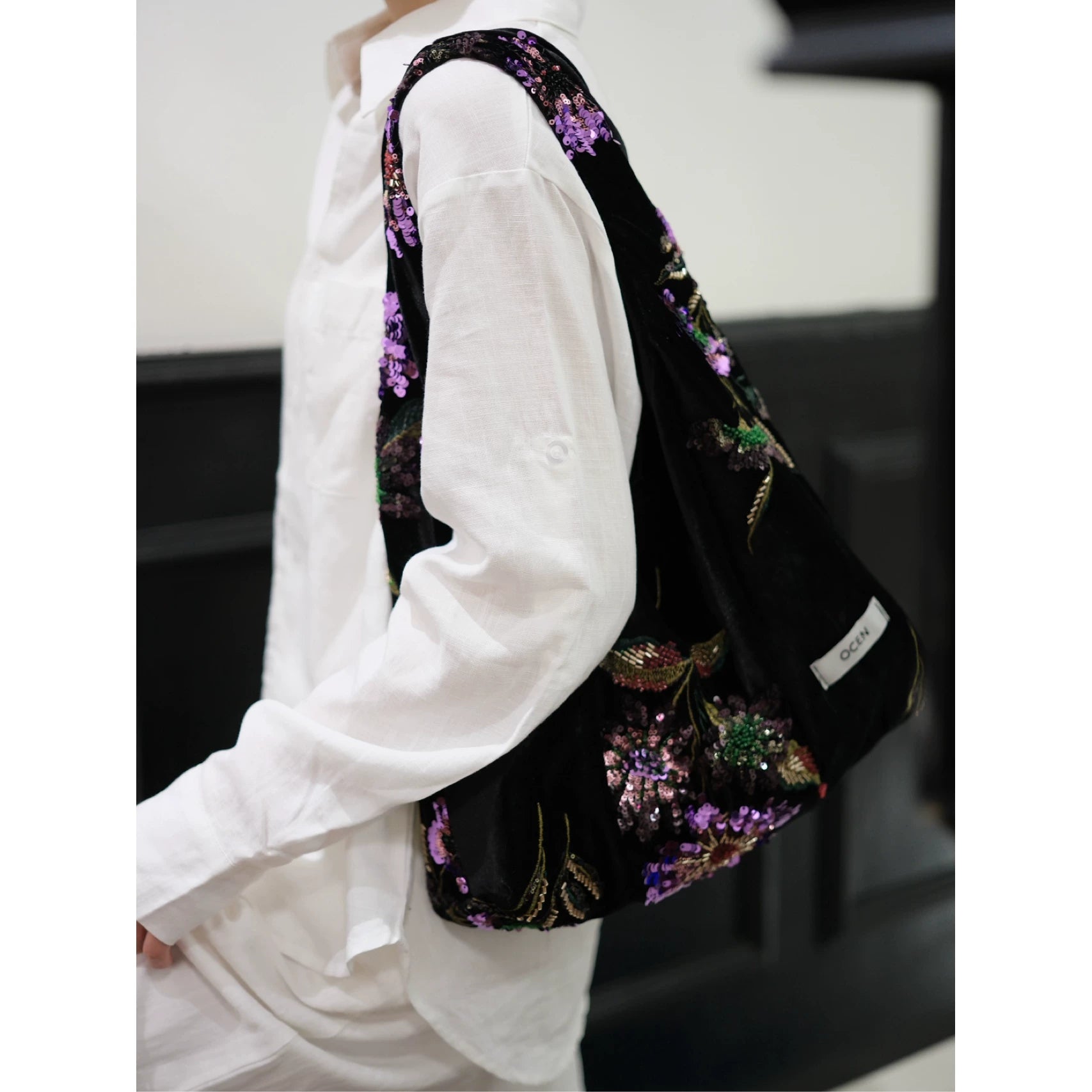 Vintage Black Velvet Hobo Bag - Lumivault