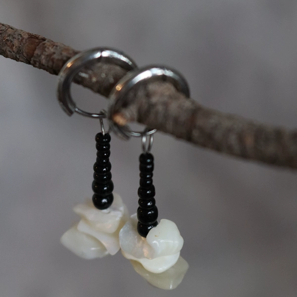 Chinoiserie Irregular Shell Drop Earrings,Lumivault.