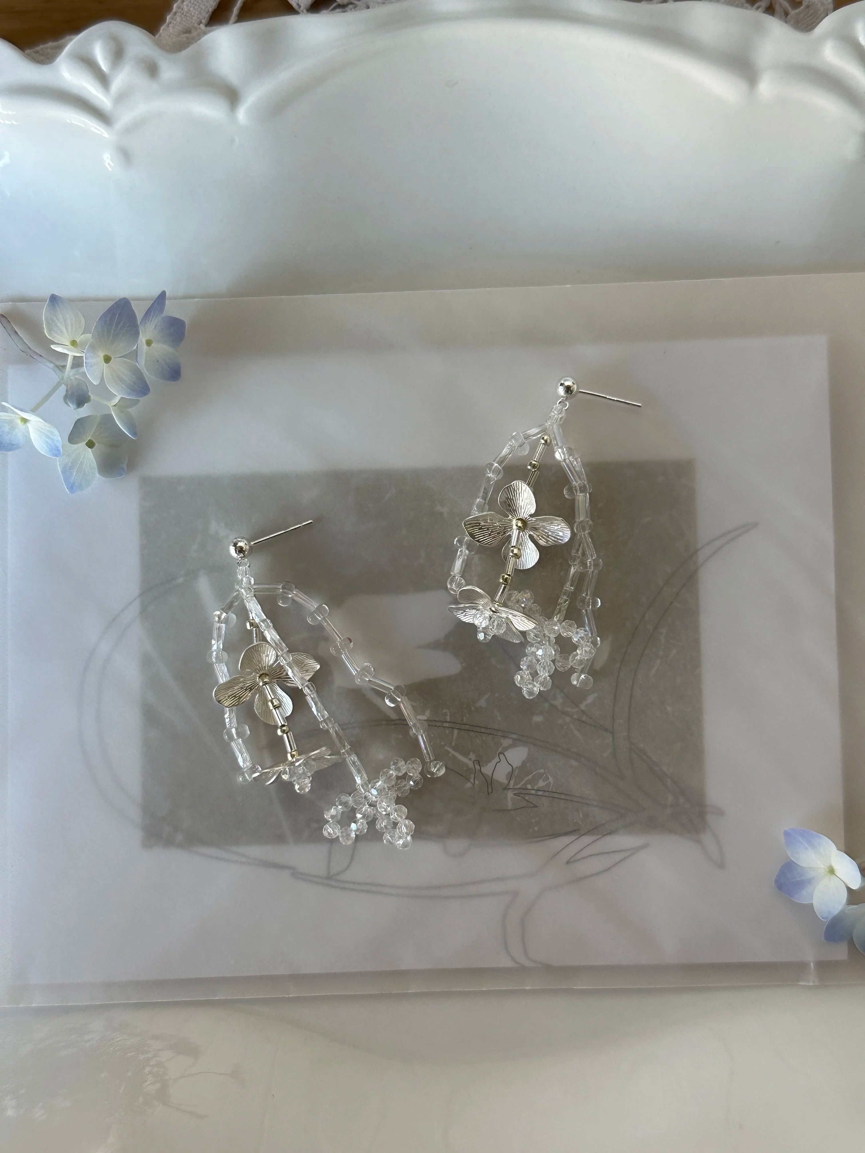 Moonlight Hydrangea Tassel Flower Earrings - Lumivault