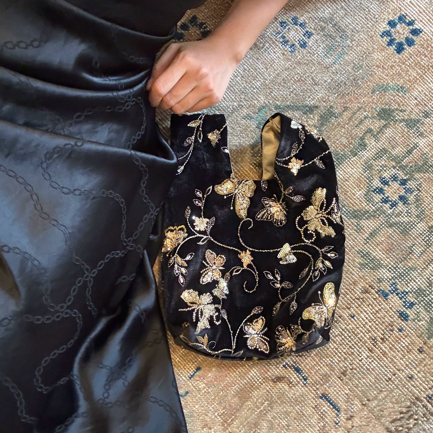 Vintage Golden Butterfly Velvet Handbag - Lumivault