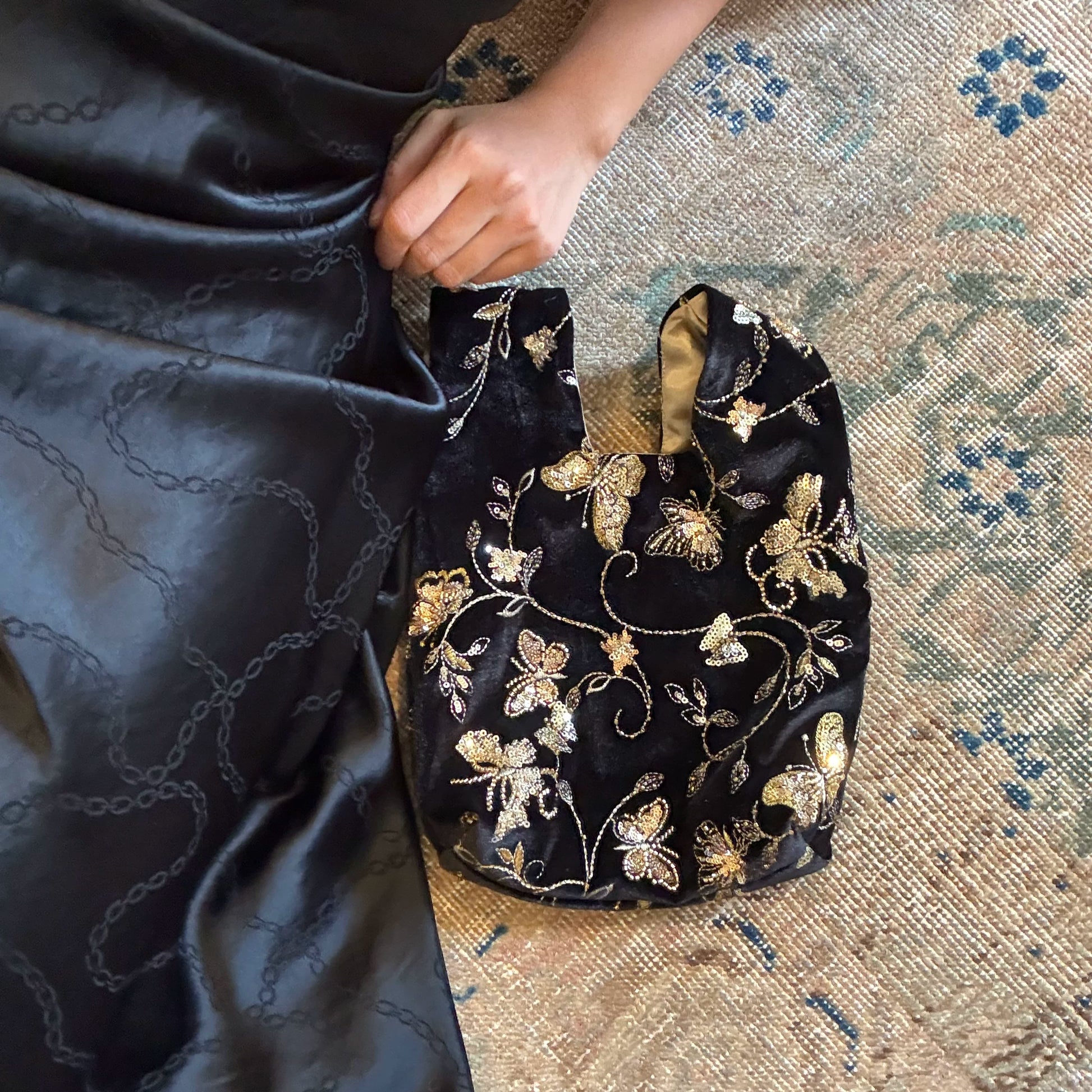 Vintage Golden Butterfly Velvet Handbag - Lumivault