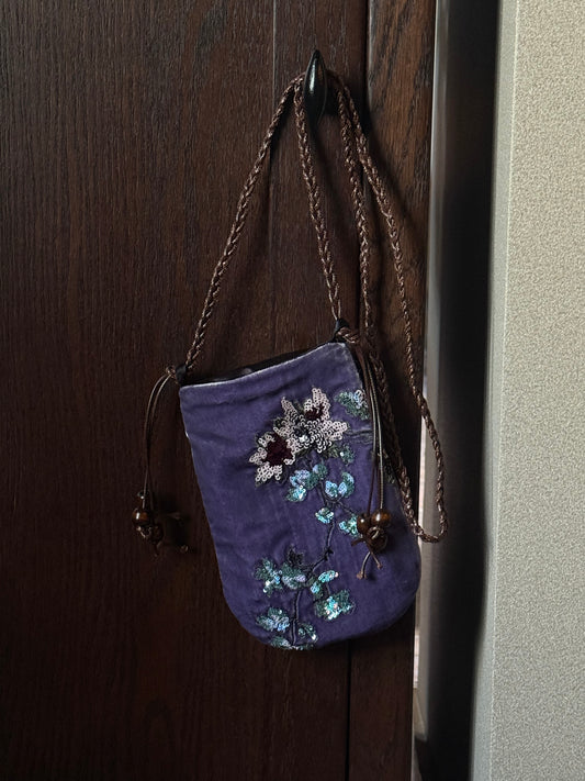 Artistic Embroidered Silk Crossbody Bag - Lumivault