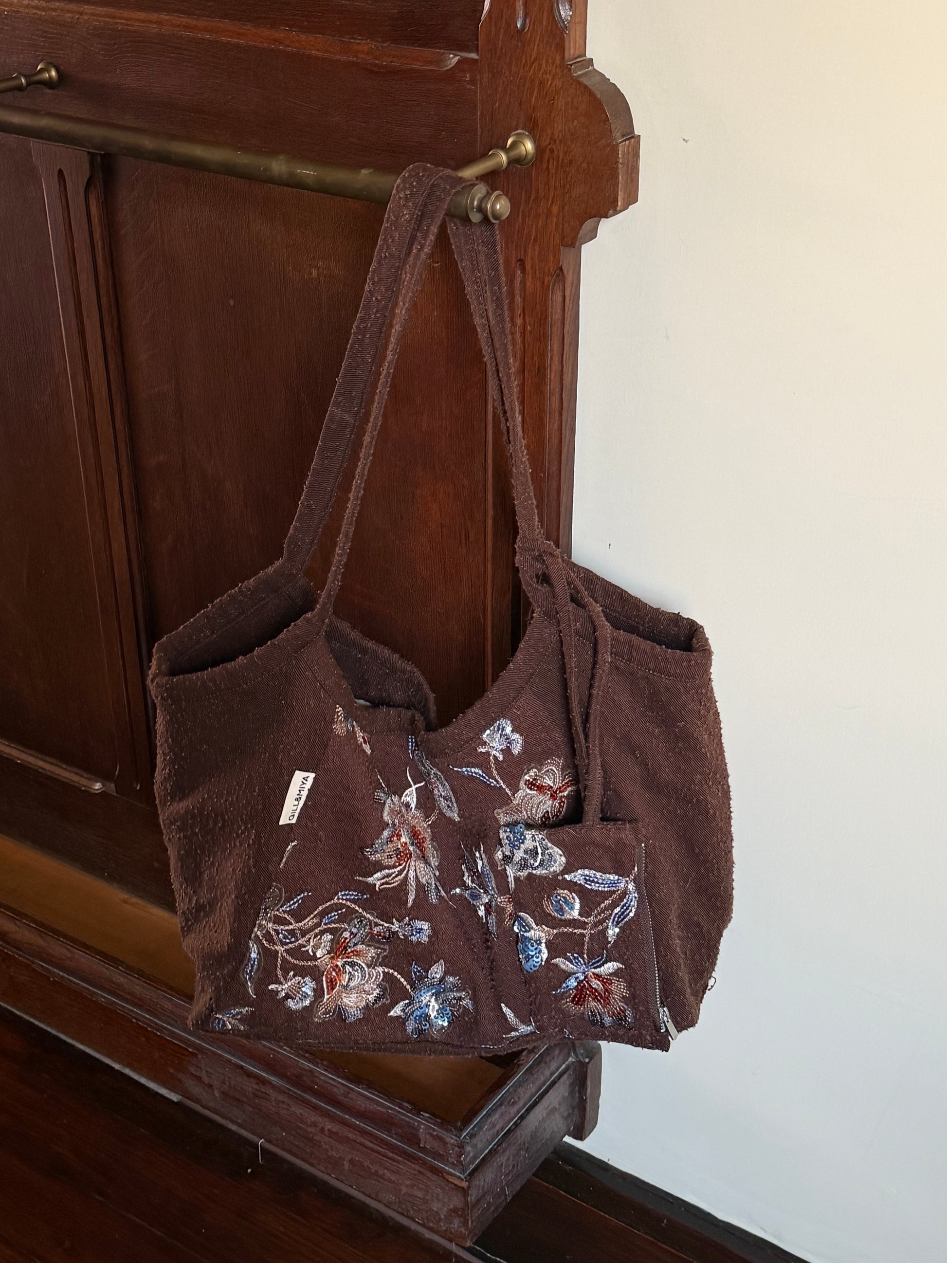 Vintage Floral Embroidered Denim Bag - Lumivault
