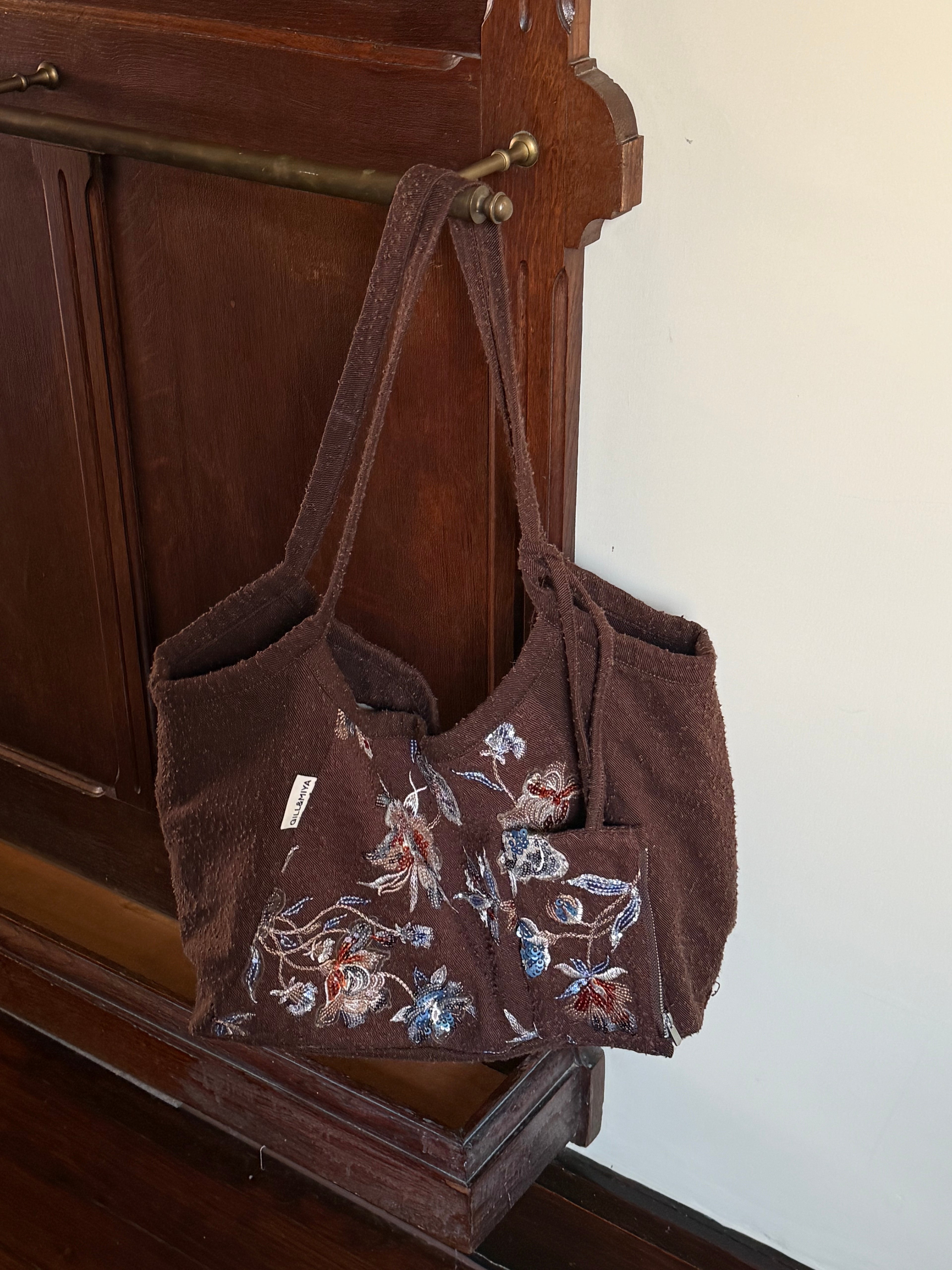 Vintage Floral Embroidered Denim Bag - Lumivault