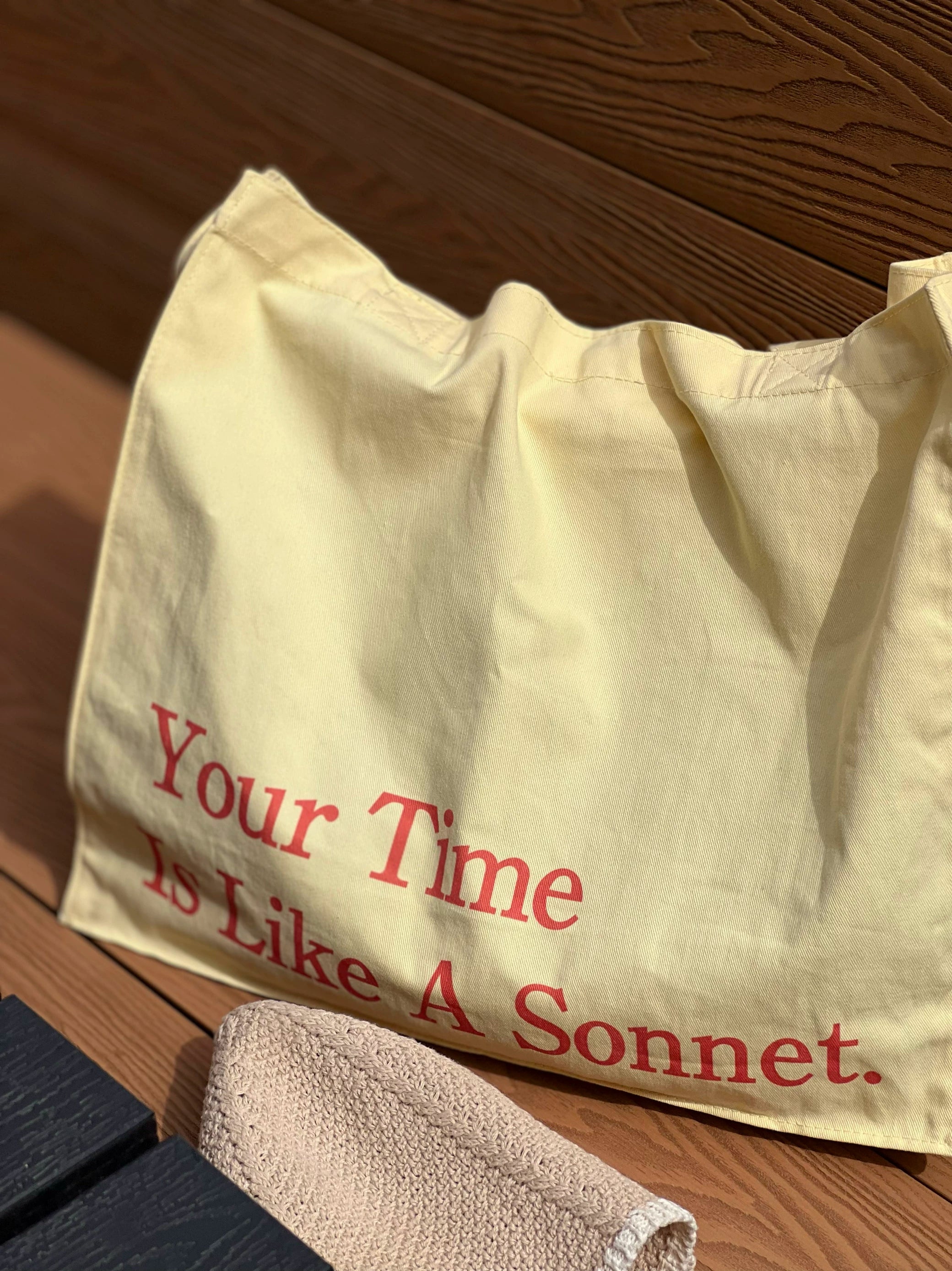Literary Wilde Cotton Canvas Tote Bag - Lumivault