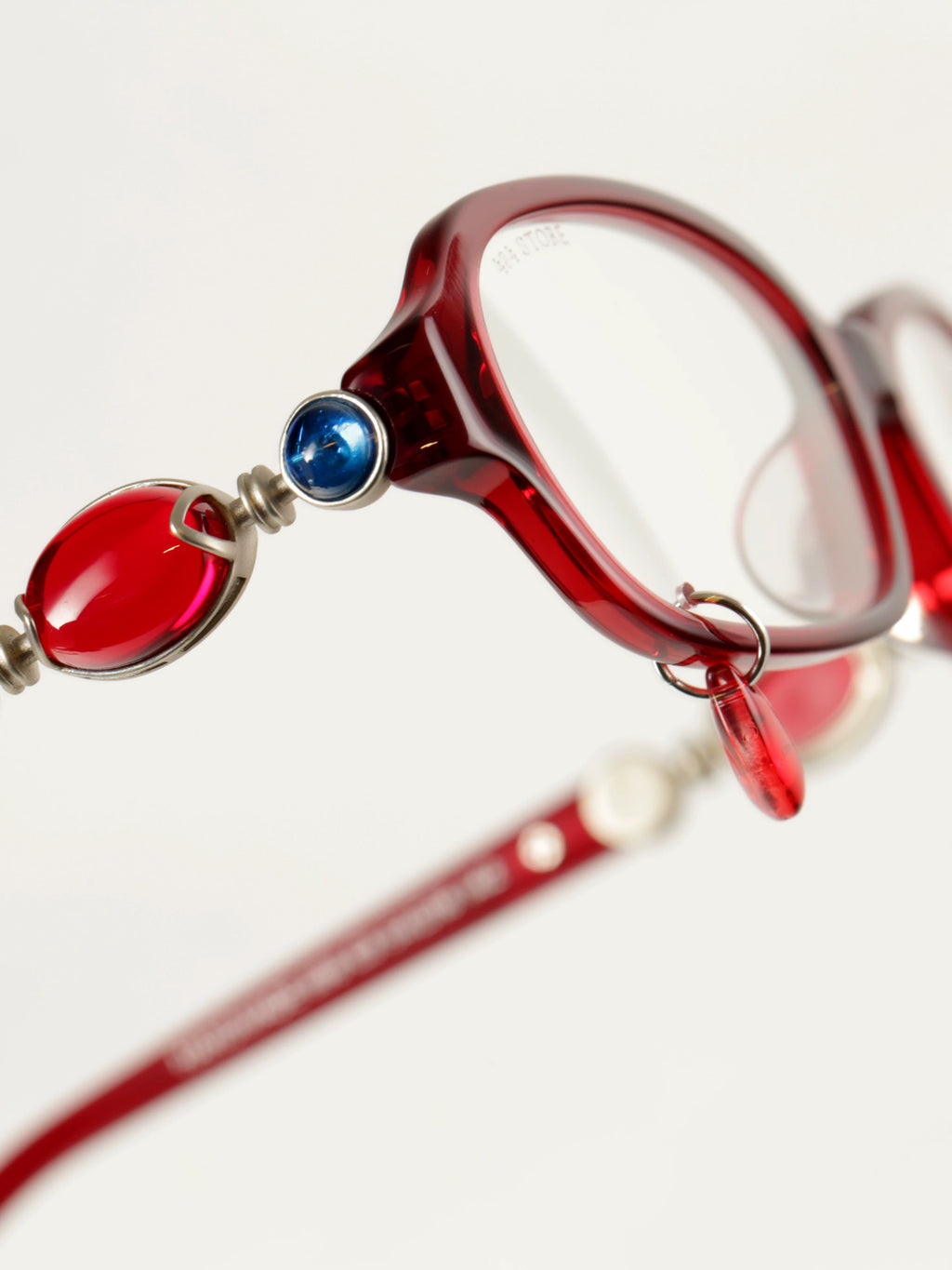 Retro Rouge Rectangular Glasses - Lumivault