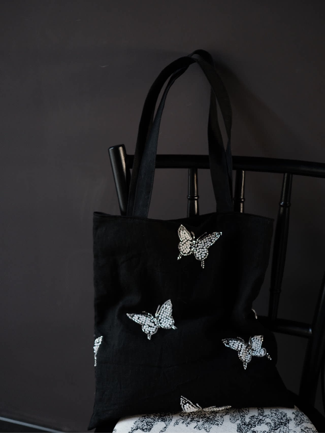 Elegant Butterfly Beaded Shoulder Bag - Lumivault