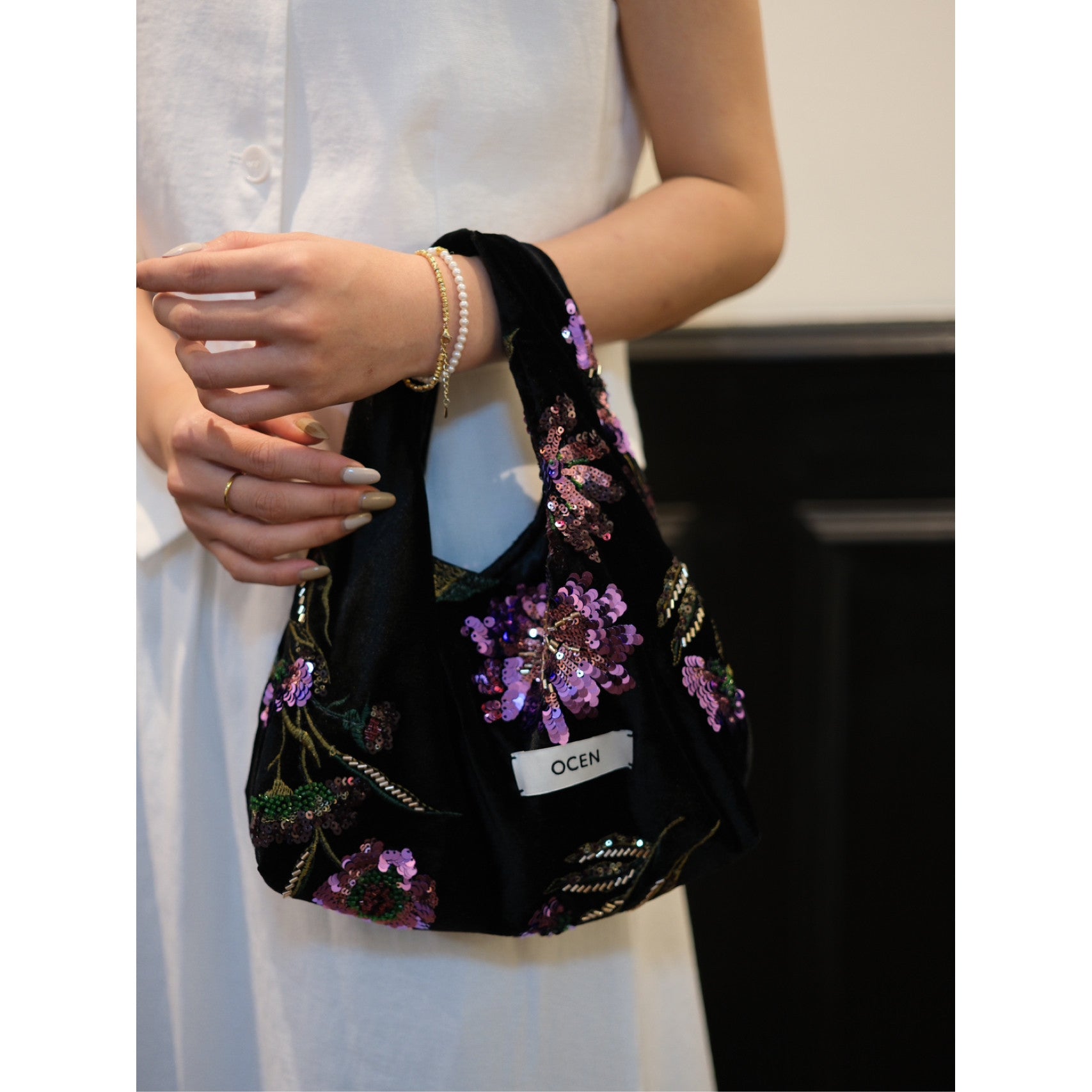 Velvet Sequin Beaded Hobo Handbag - Lumivault
