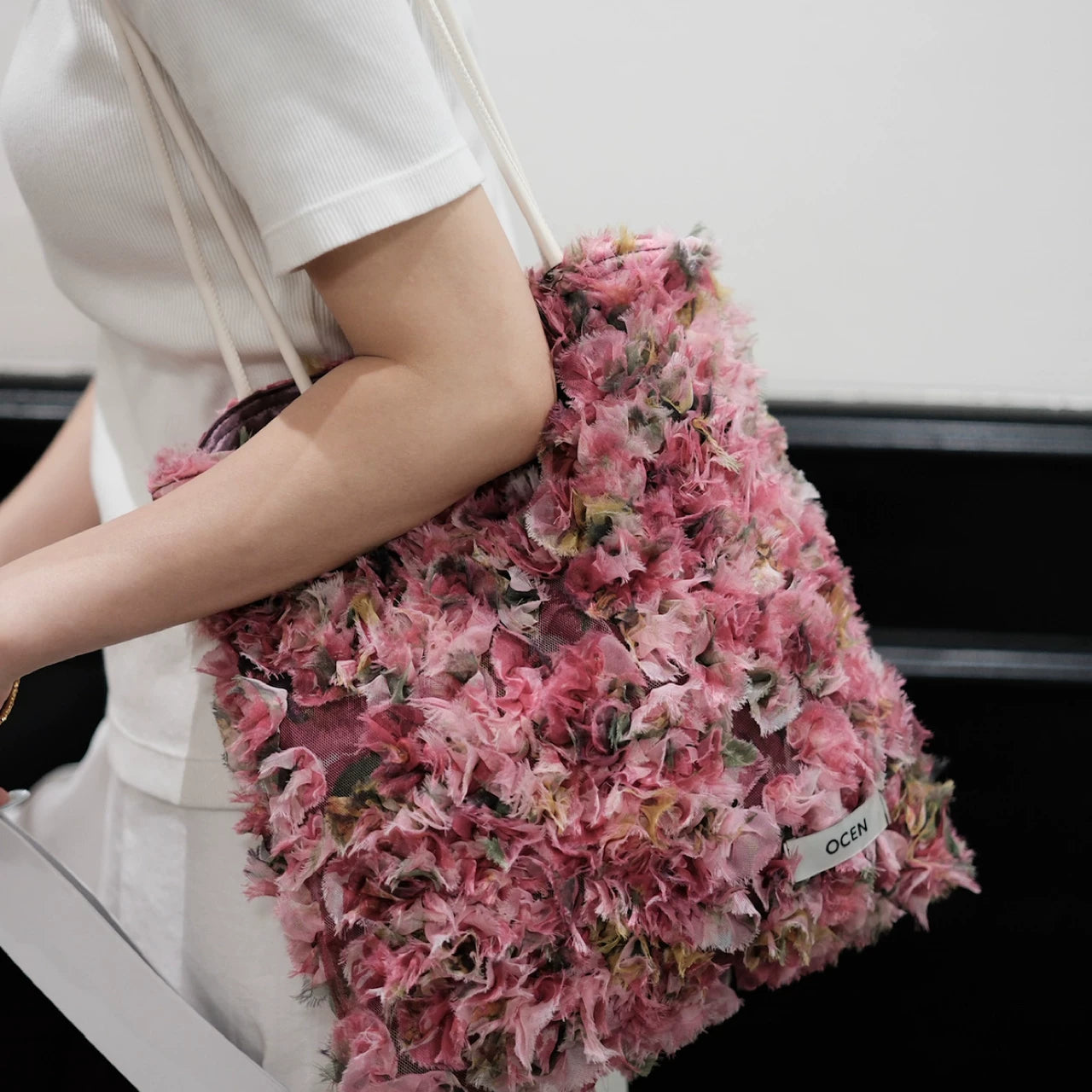 Secret Garden Floral Shoulder Bag - Lumivault