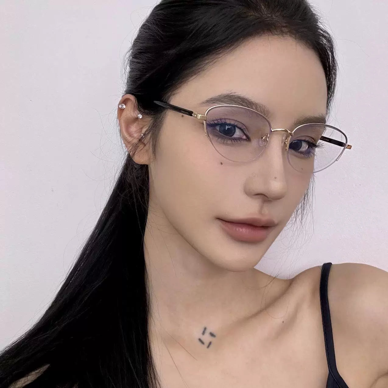 Semi-rimless Cat-eye Eyeglasses - Lumivault