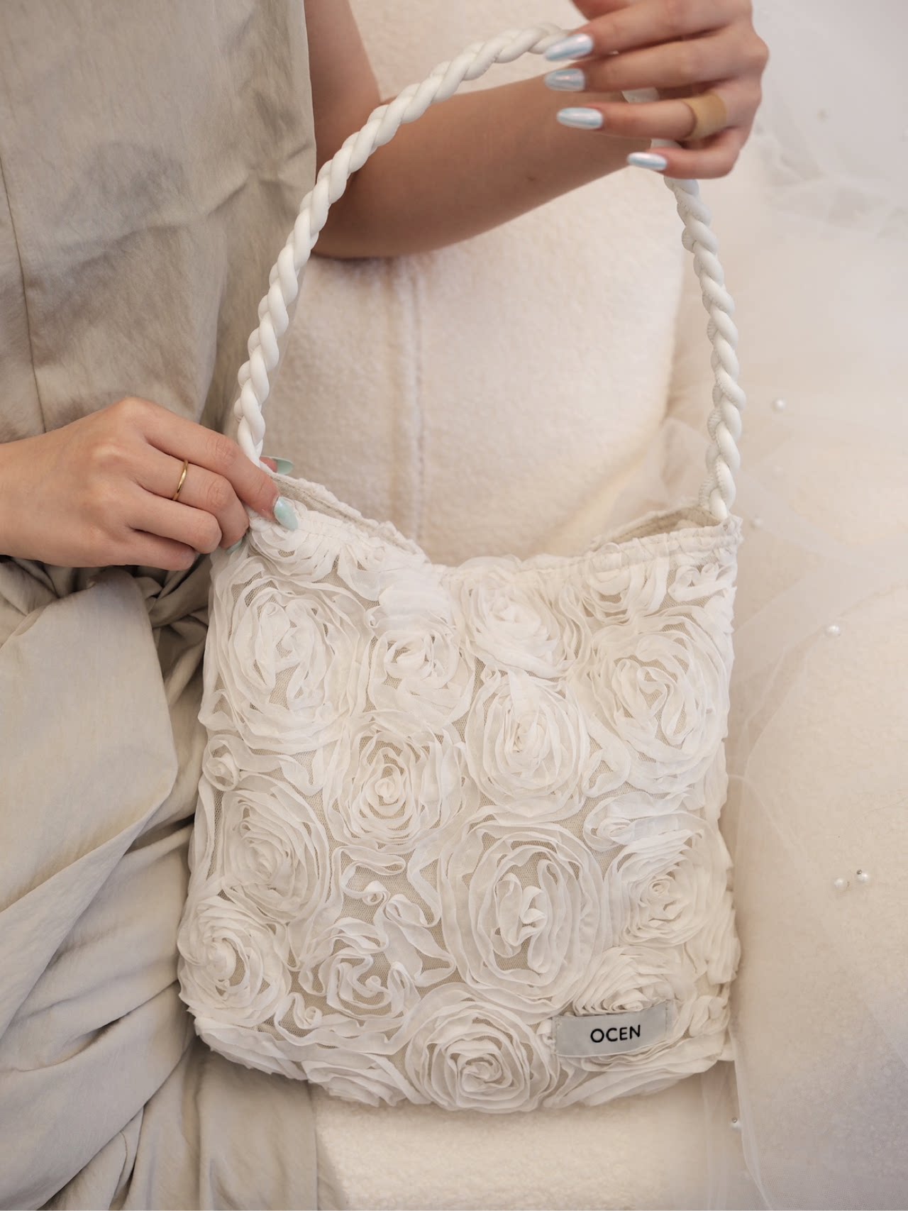 Ivory Rose Floral Shoulder Bag - Lumivault
