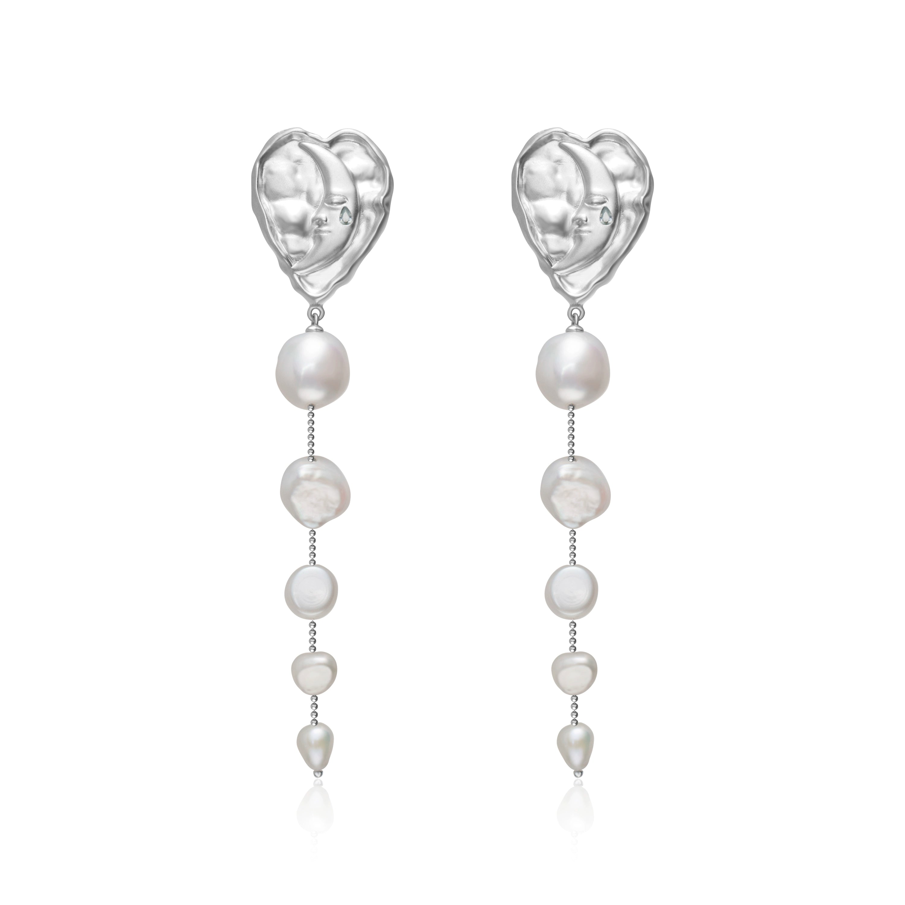 Lost in Echo Heart Pearl Earrings,Silver / S,Lumivault.