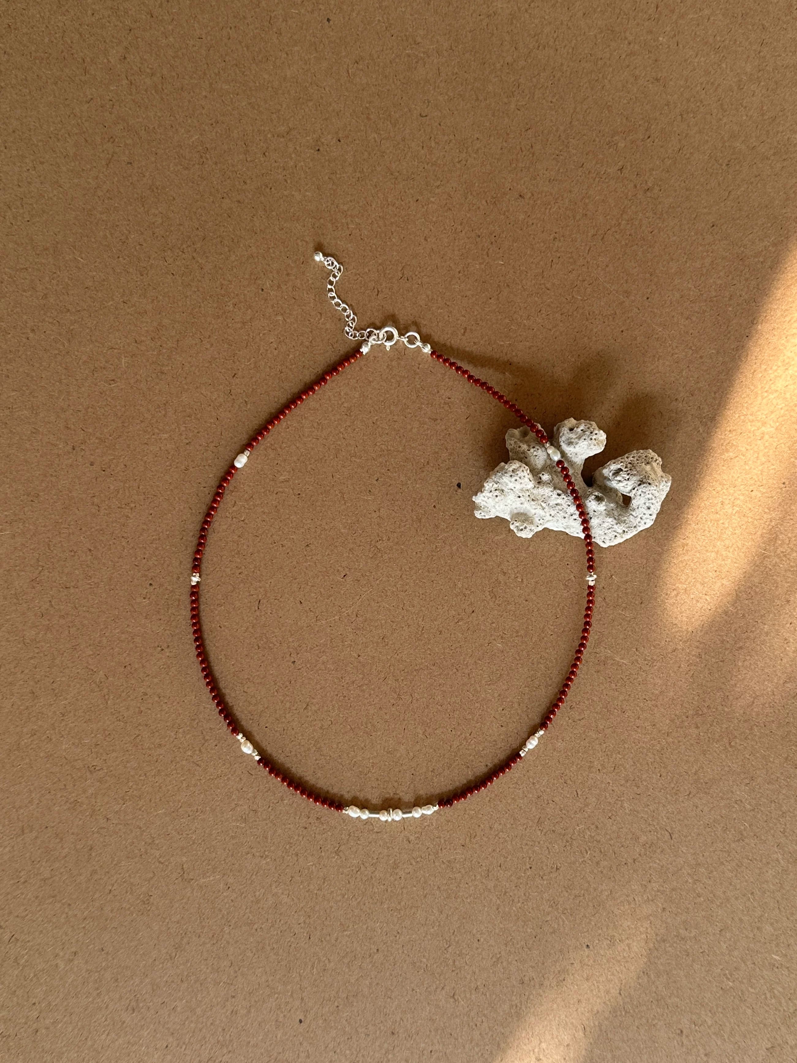 Vintage Red Stone Pearl Necklace - Lumivault
