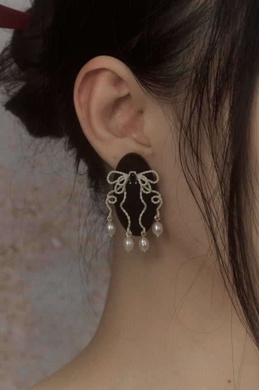 Pearl Bow Irregular Earrings