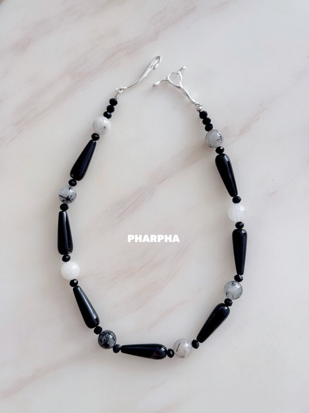 Pharpha Black & White Necklace,Lumivault.