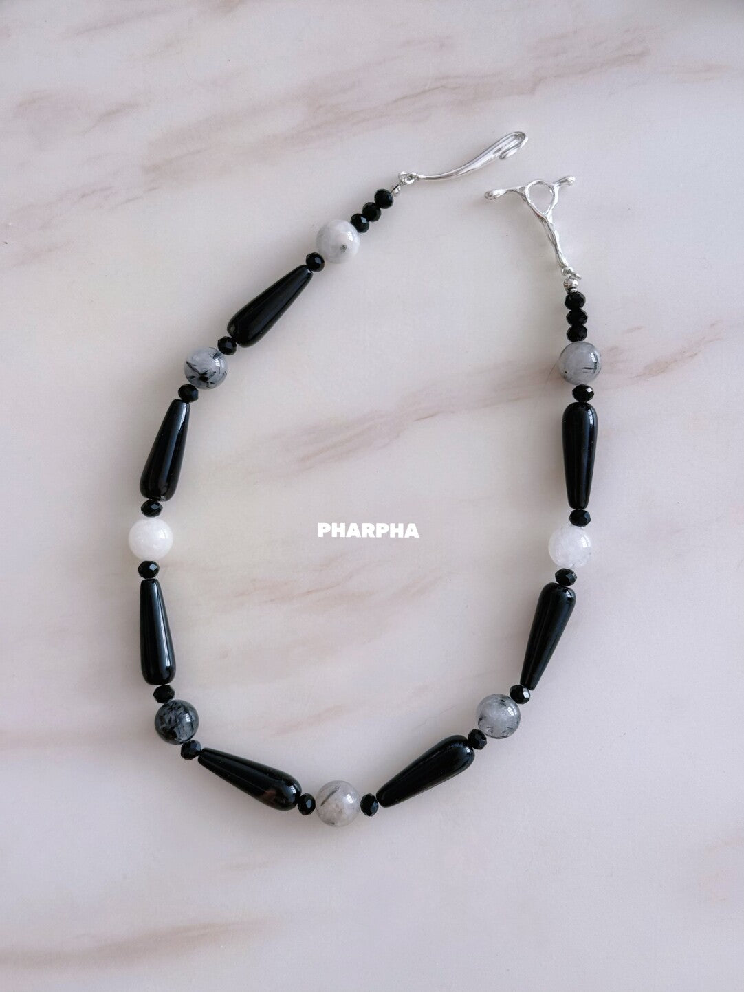 Pharpha Black & White Necklace,Lumivault.