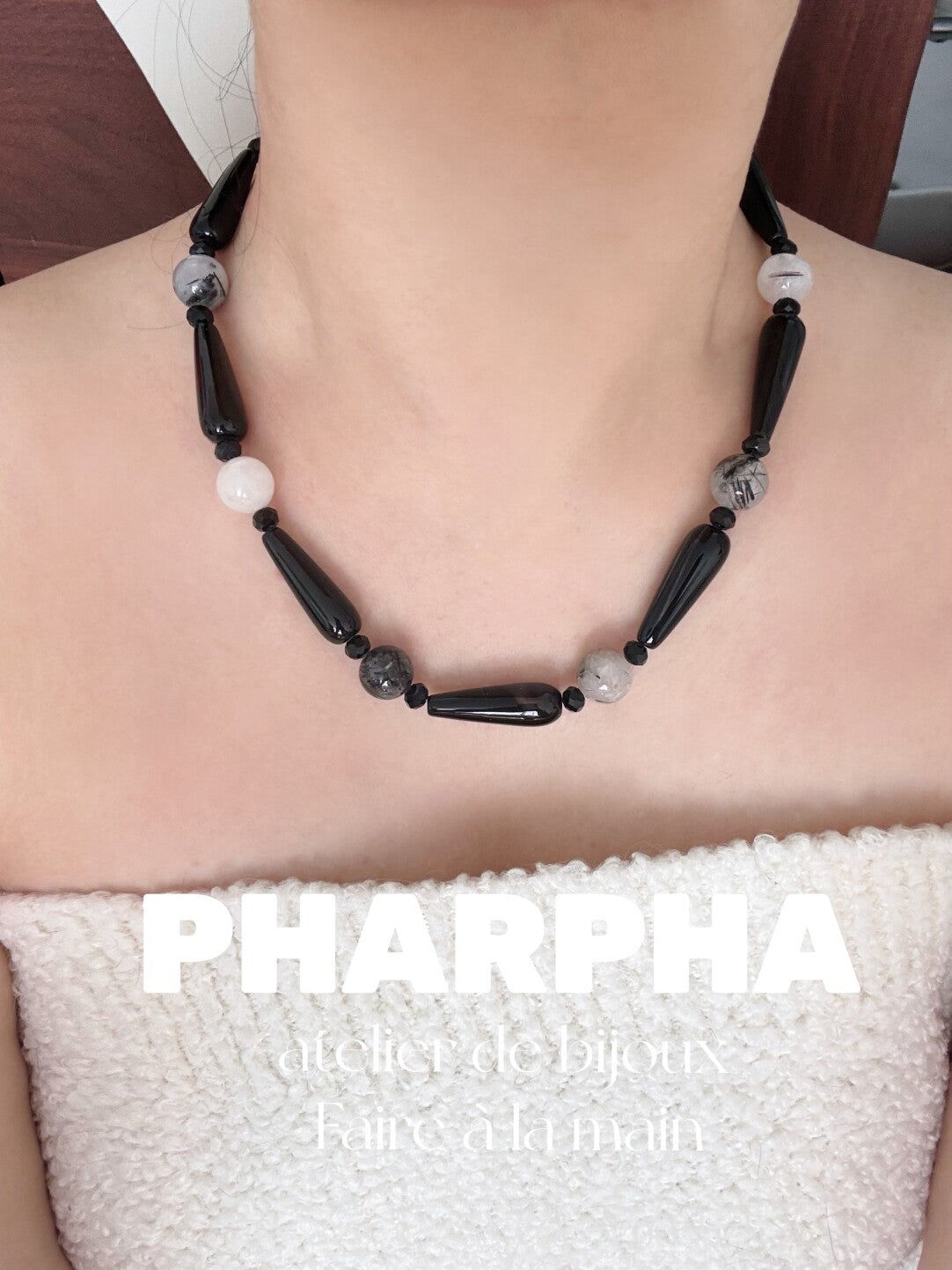 Pharpha Black & White Necklace,Lumivault.