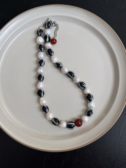 Pharpha Glass Baroque Pearl Red Agate Necklace - Lumivault