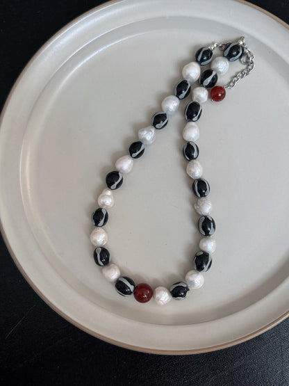 Pharpha Glass Baroque Pearl Red Agate Necklace - Lumivault