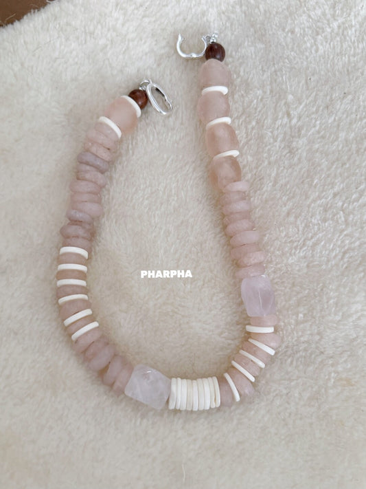 Pharpha Rose Quartz Necklace - Lumivault