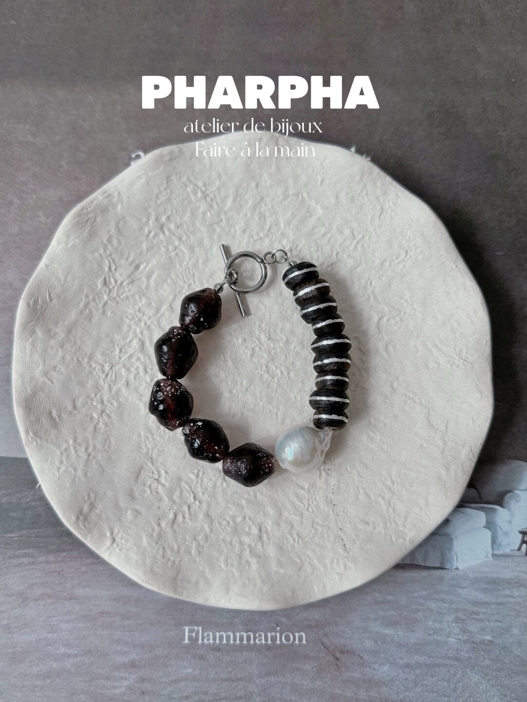 Pharpha Vintage Glass Ebony Pearl Bracelet,Lumivault.